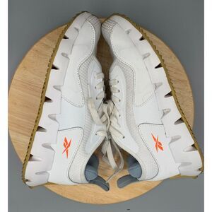 REEBOCK WOMENS 7.5 Zig Dynamica G Sneakers